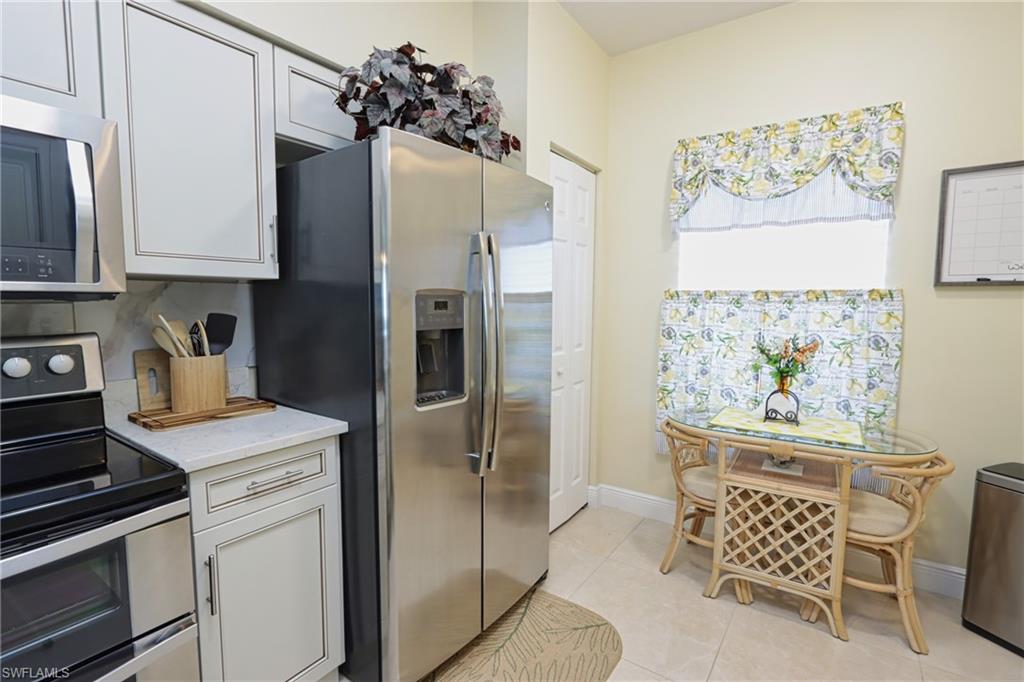 3250 Cypress Glen Way 403 Property Photo 10
