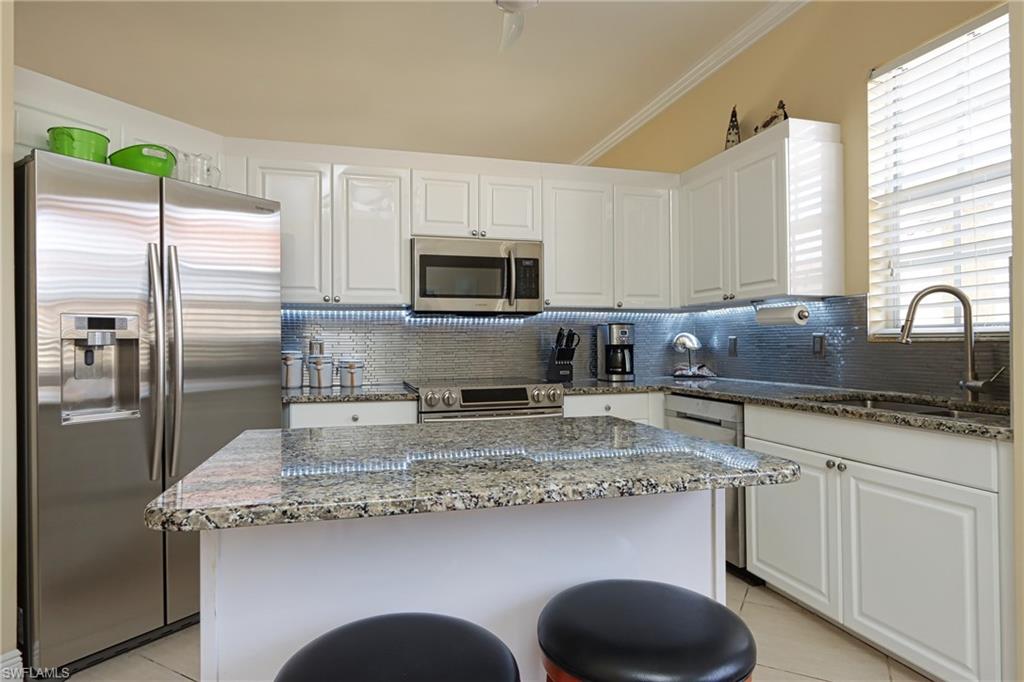 400 L Ambiance Cir 206 Property Photo 7