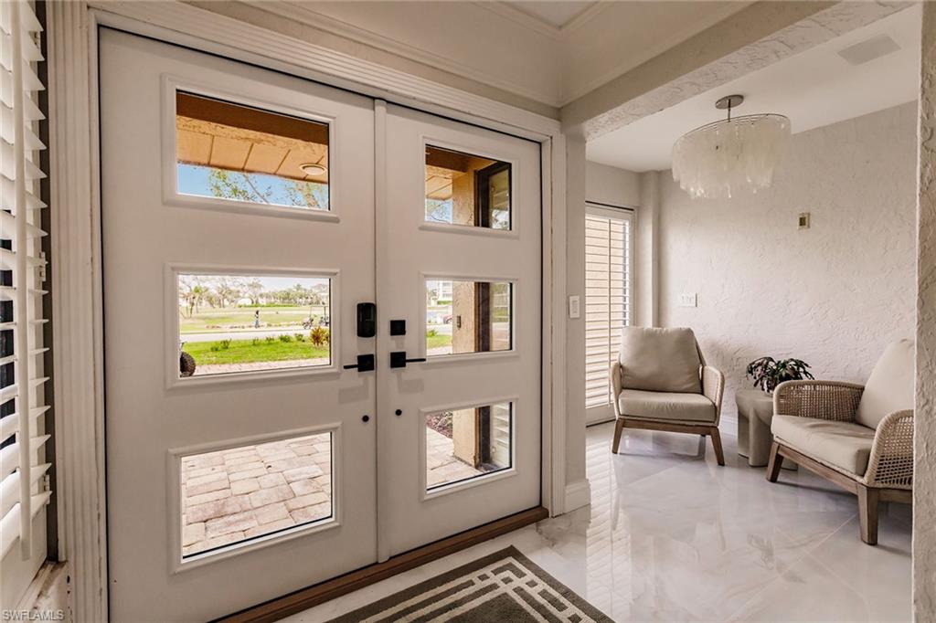 376 Leatherfern Ln Property Photo 8