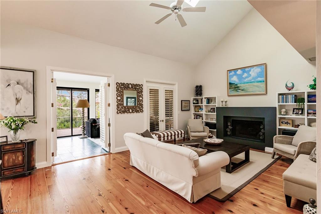 376 Leatherfern Ln Property Photo 15