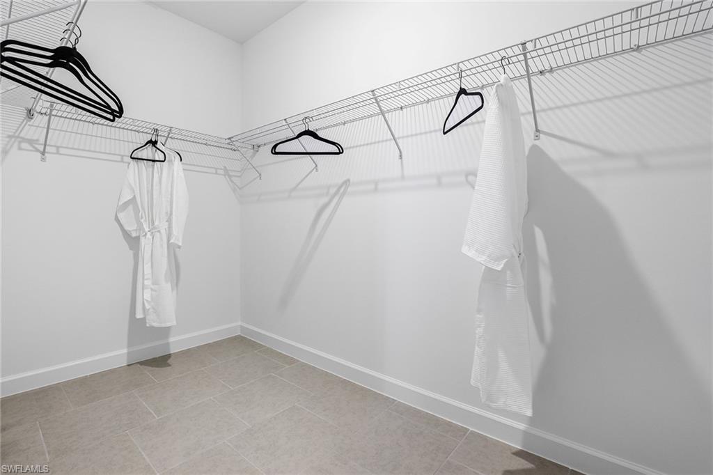3960 Coneflower St Property Photo 17