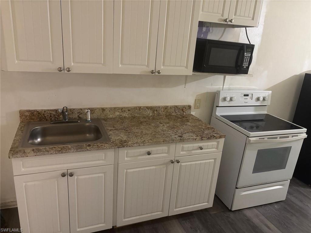 923 Sunrise Blvd Property Photo 1