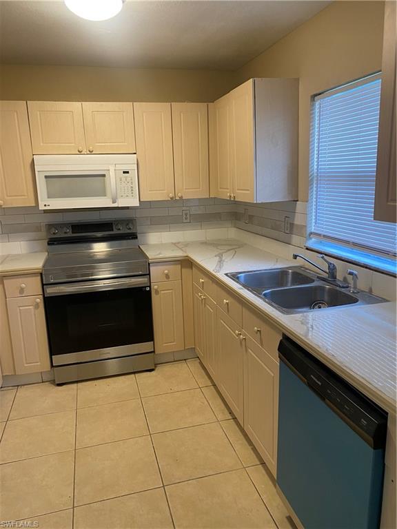 2702 Robin Ave S Property Photo 11