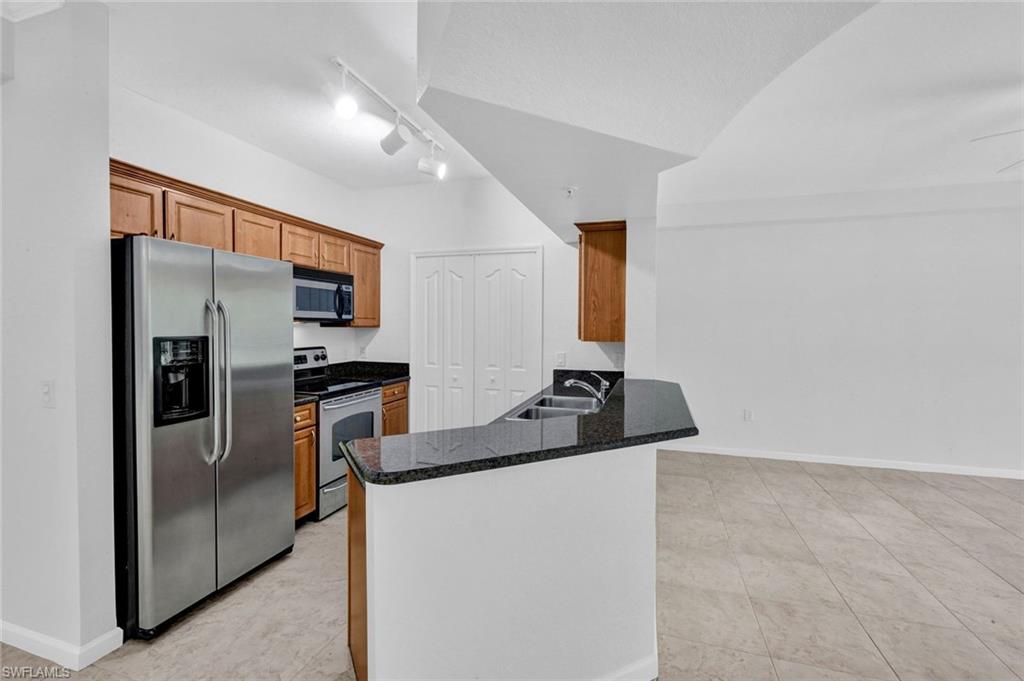 12955 Positano Cir 306 Property Photo 9