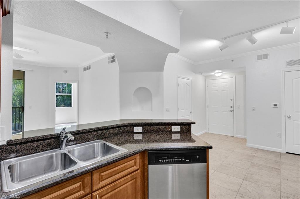 12955 Positano Cir 306 Property Photo 13