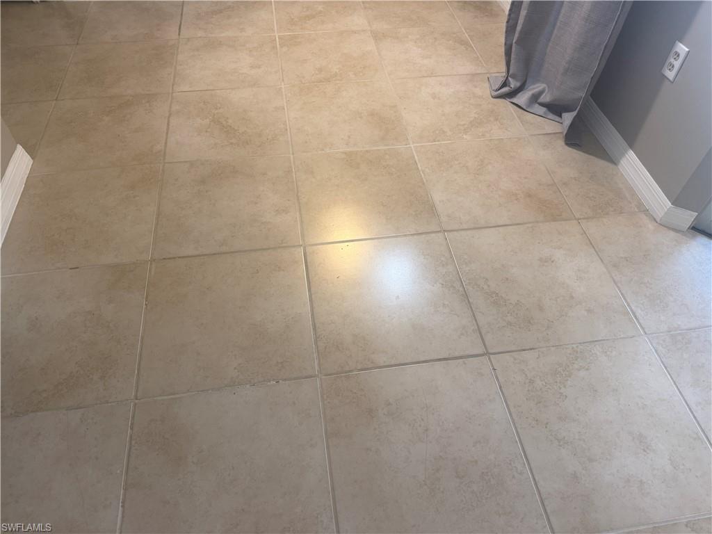 226027517 Property Photo 4