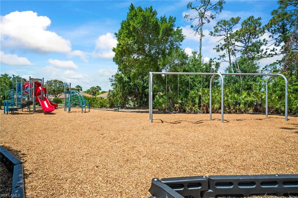 226027517 Property Photo 11