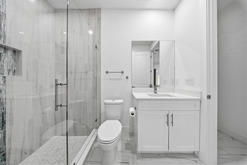 1124 35th Ln Property Photo 21