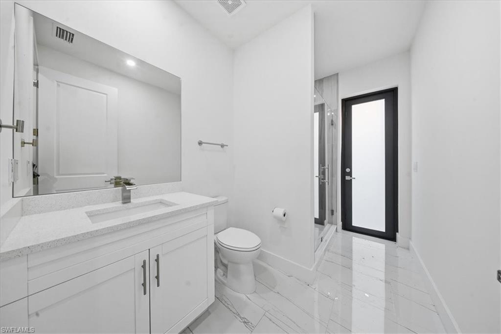 1124 35th Ln Property Photo 25