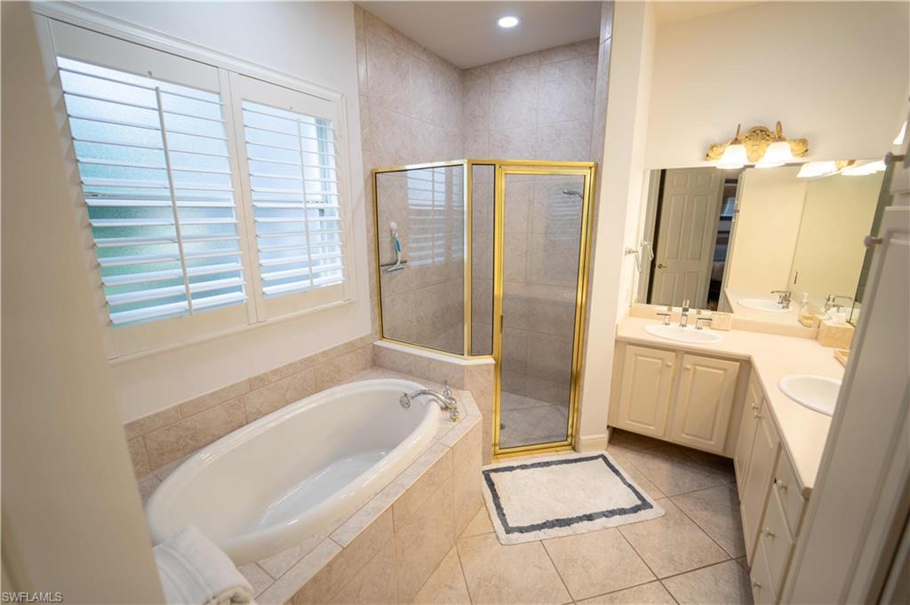 5886 Paradise Cir Property Photo 10