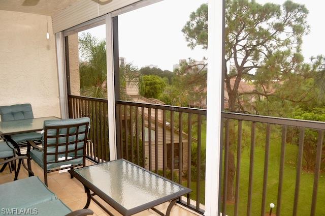555 Park Shore Dr B410 Property Photo 15