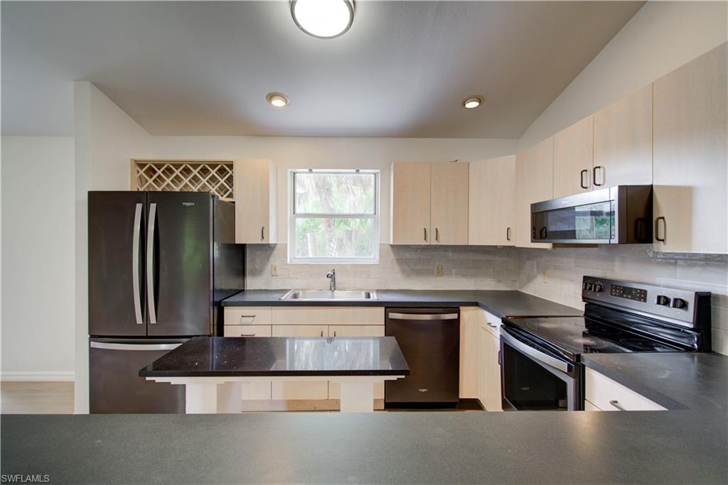 731 Jung Blvd E Property Photo 4