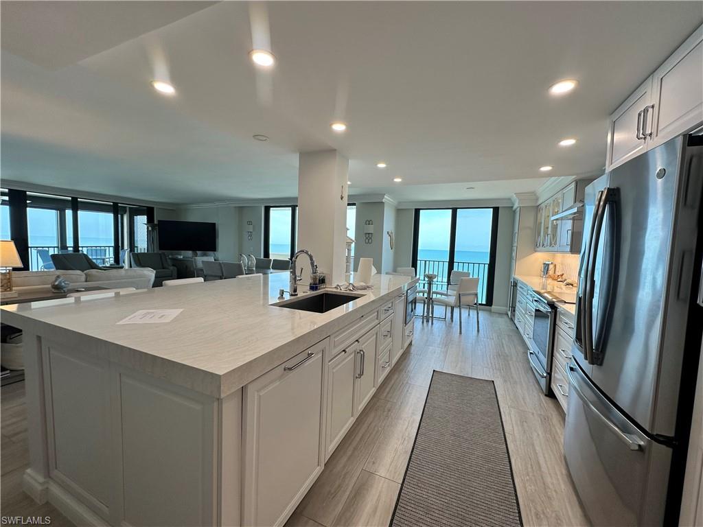 10951 Gulfshore Dr 1405 Property Photo 4