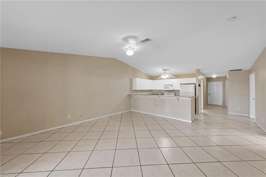 845 8th Ter Property Photo 4