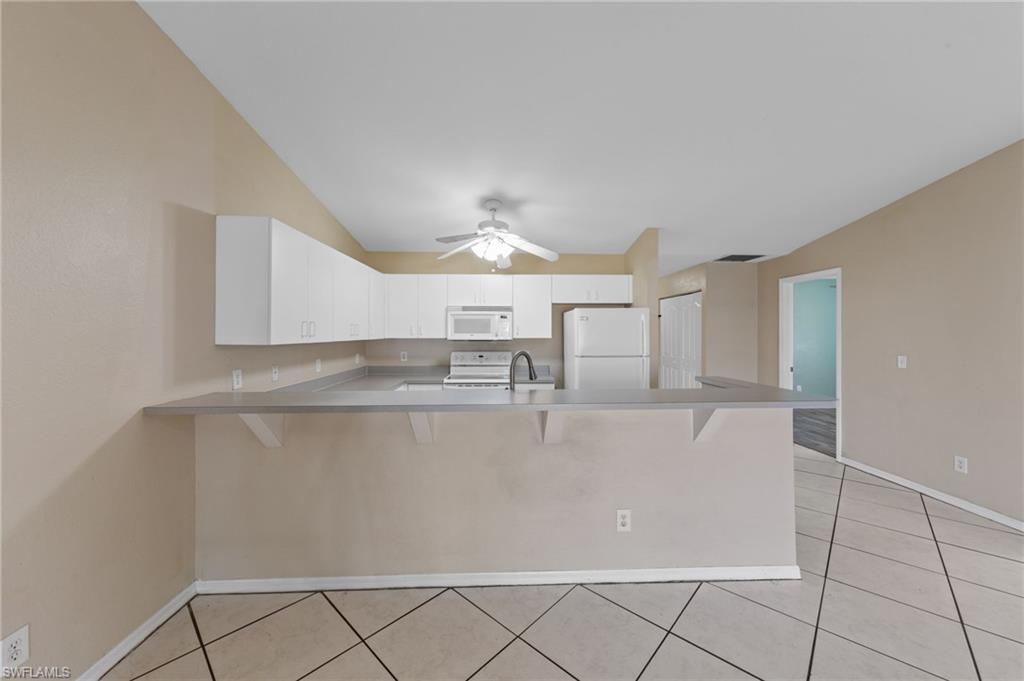 845 8th Ter Property Photo 5