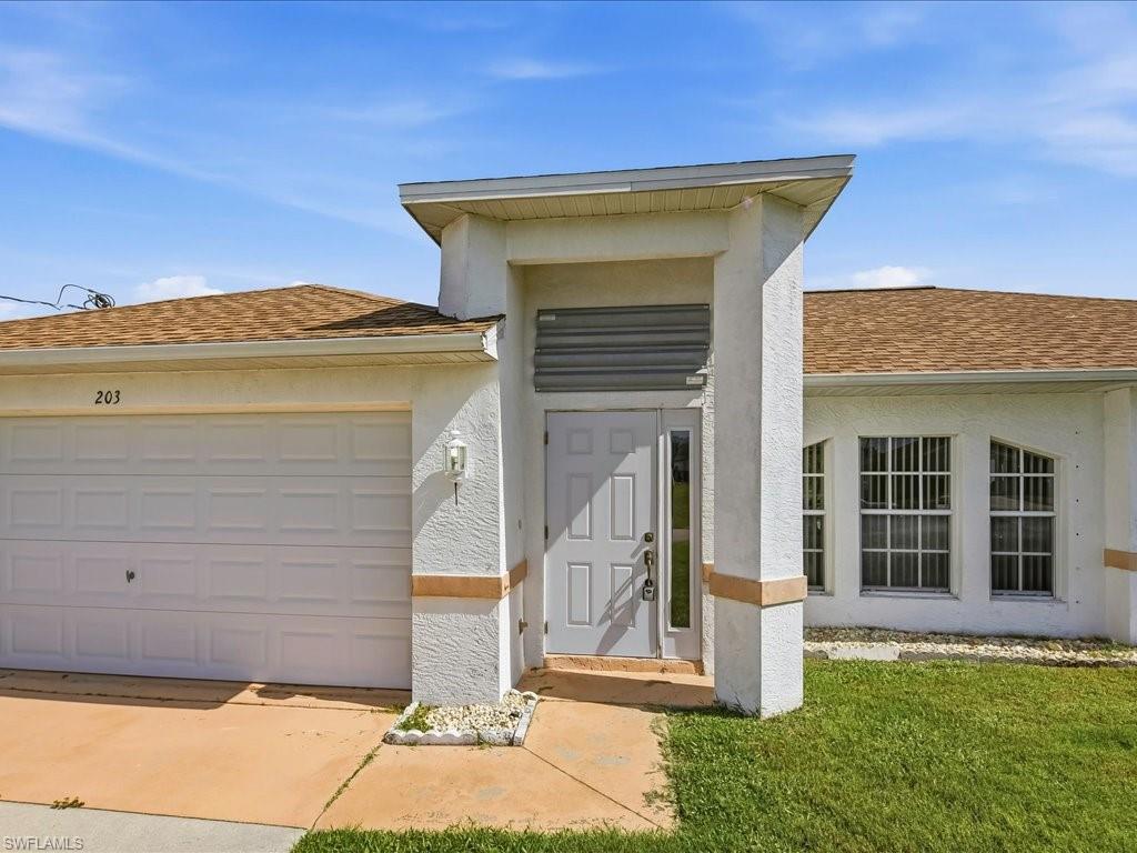 203 24th Ter Property Photo 2