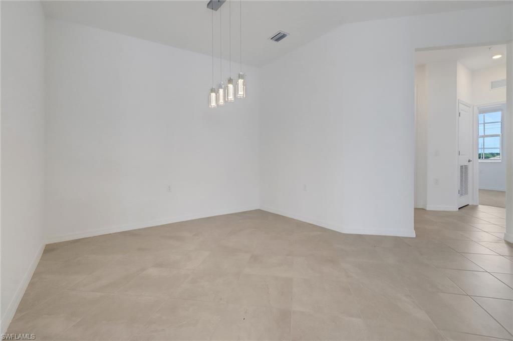 5715 Double Eagle Cir 4431 Property Photo 11