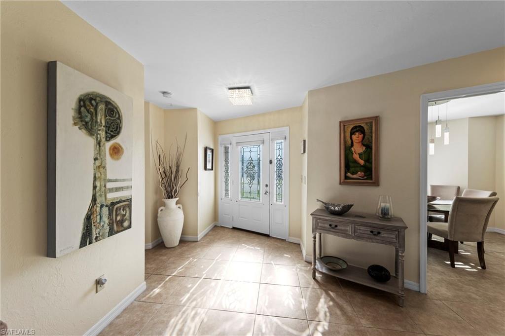 1330 4th Ct Property Photo 6
