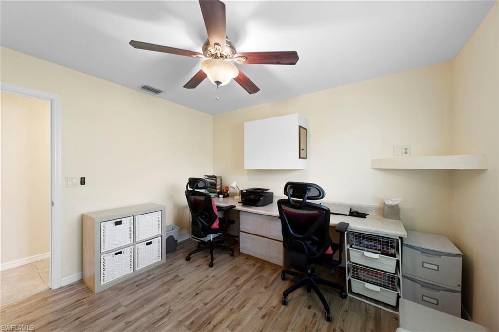 1330 4th Ct Property Photo 29