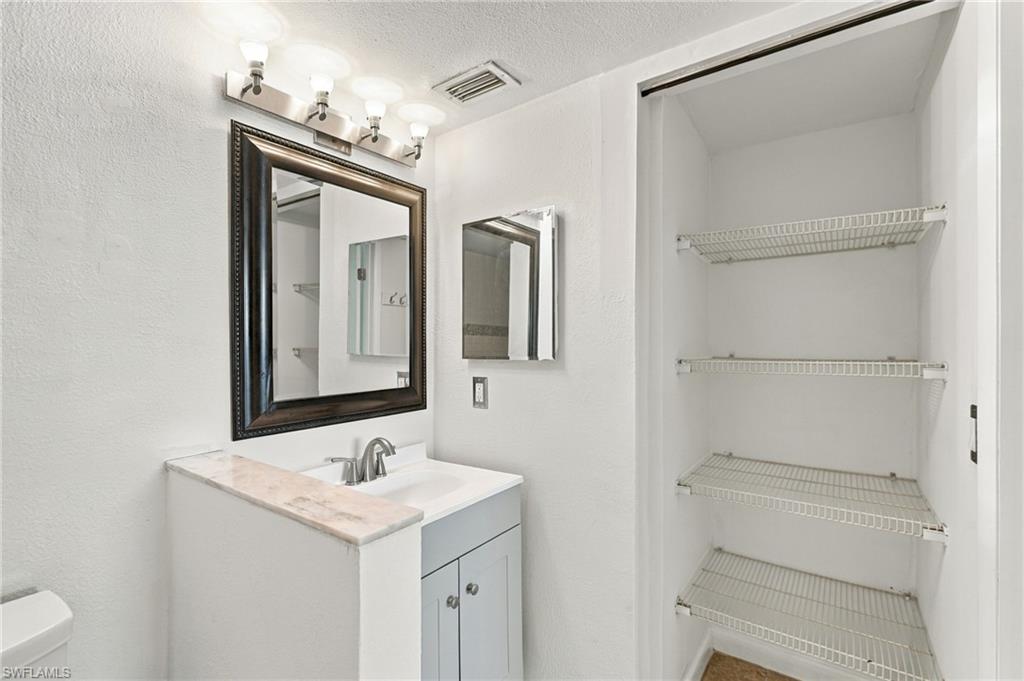 4290 Gulfstream Dr 5 Property Photo 13