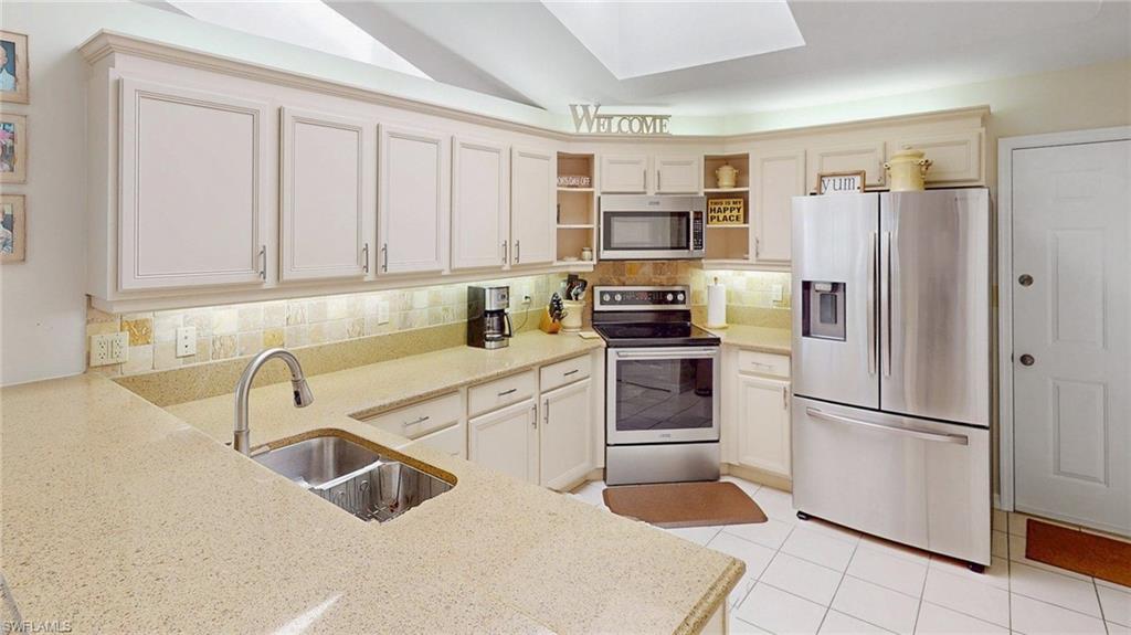 776 Eagle Creek Dr 303 Property Photo 13