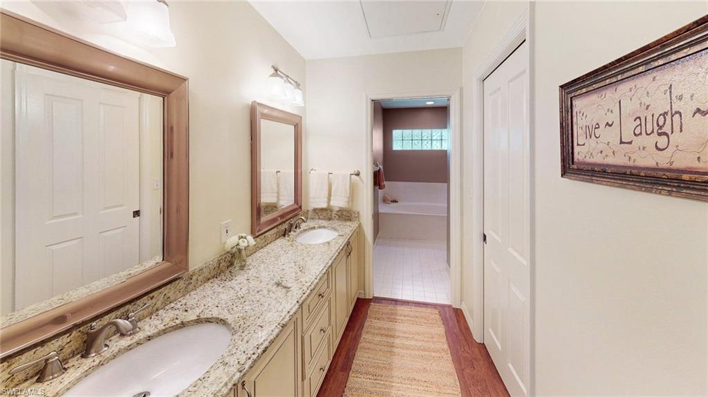 776 Eagle Creek Dr 303 Property Photo 20