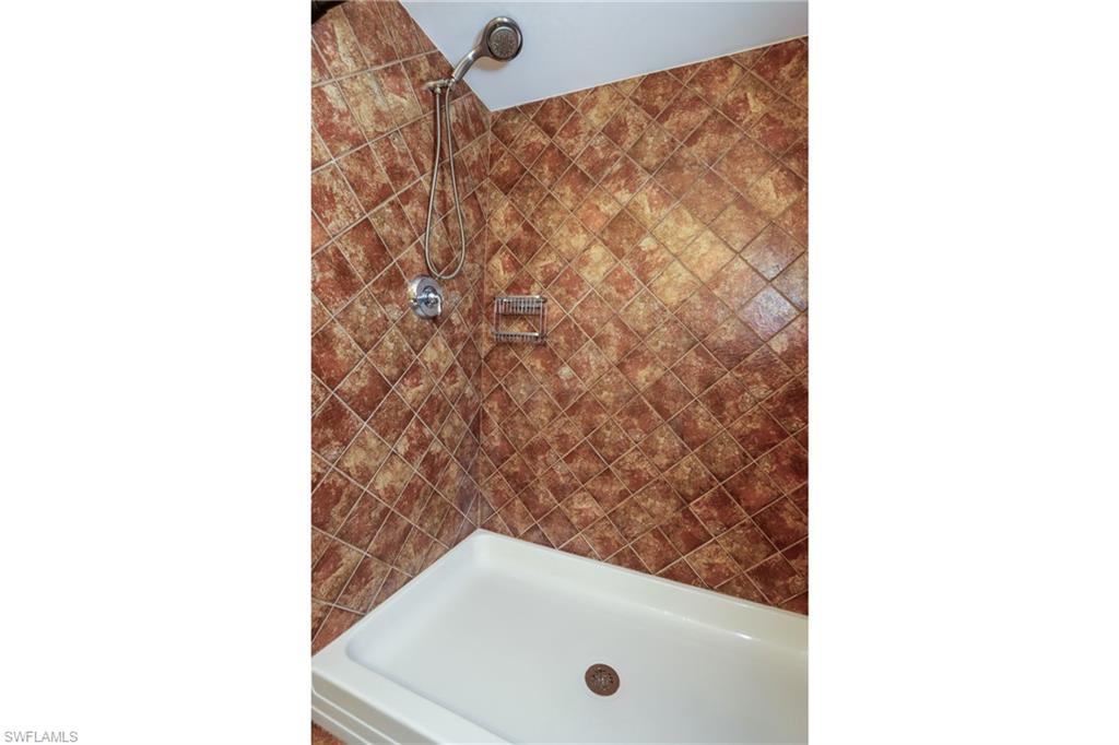 25484 Cockleshell Dr 901 Property Photo 18