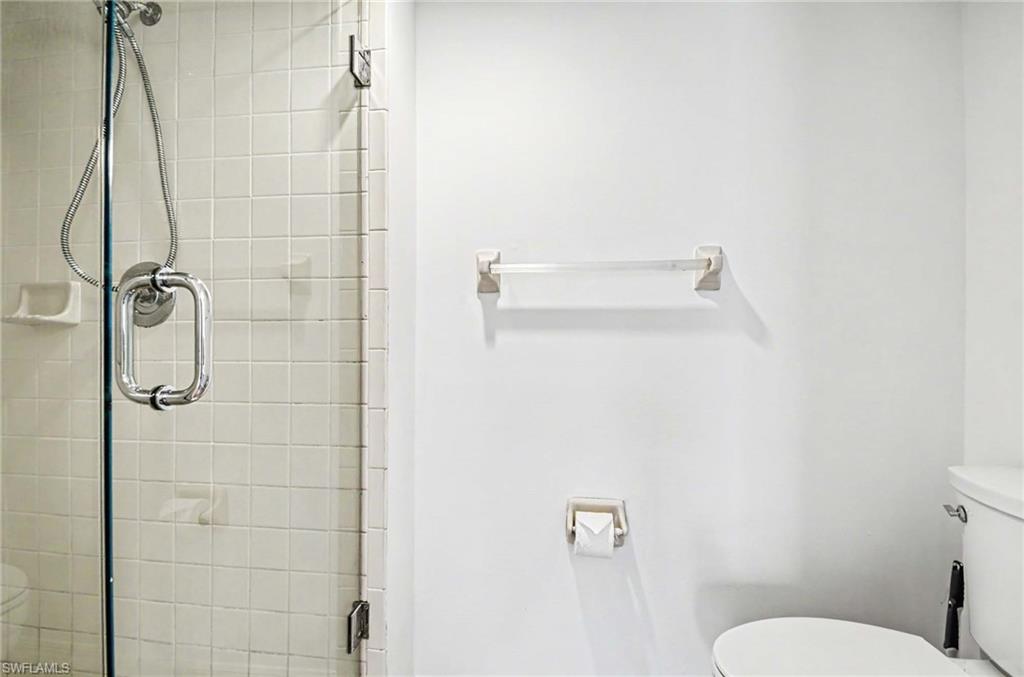 9650 Victoria Ln 104 Property Photo 12