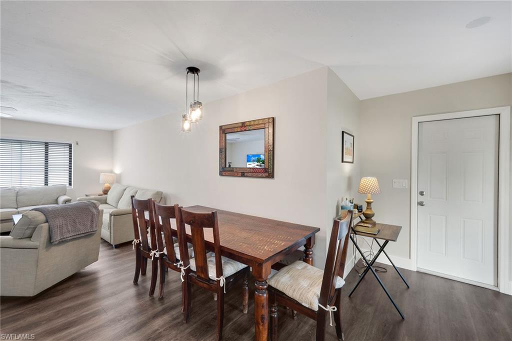 27051 Edgewood St Property Photo 11