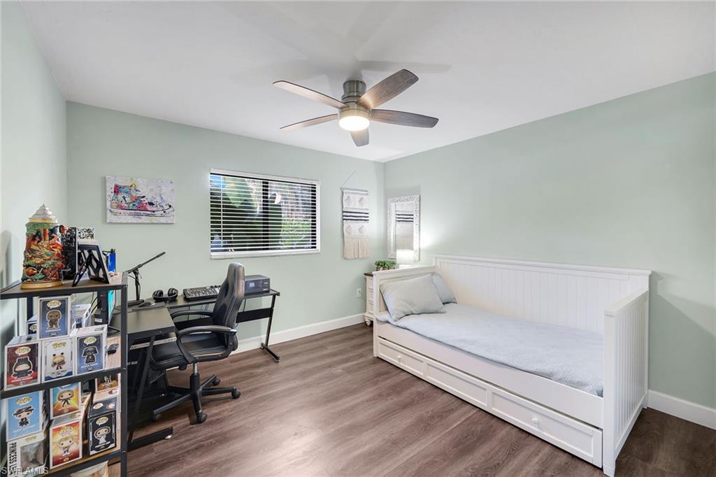 27051 Edgewood St Property Photo 18