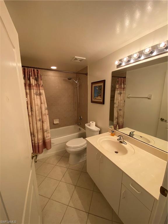 7831 Regal Huron Cir 105 Property Photo 11