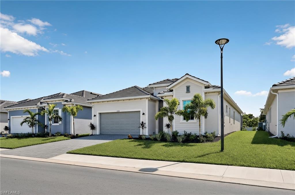 15720 Raveneli Ct Property Photo 3
