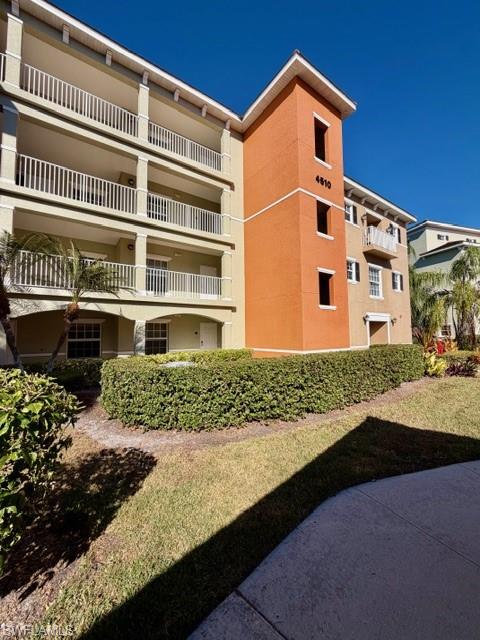 4510 Botanical Place Cir 3 Property Photo 2