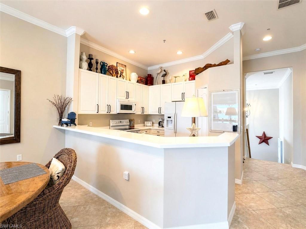 1262 Sweetwater Ln 1505 Property Photo 6