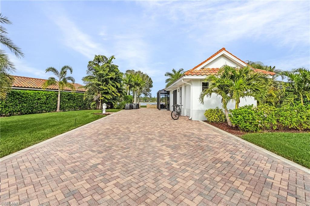 13447 Golden Palms Cir Property Photo 14