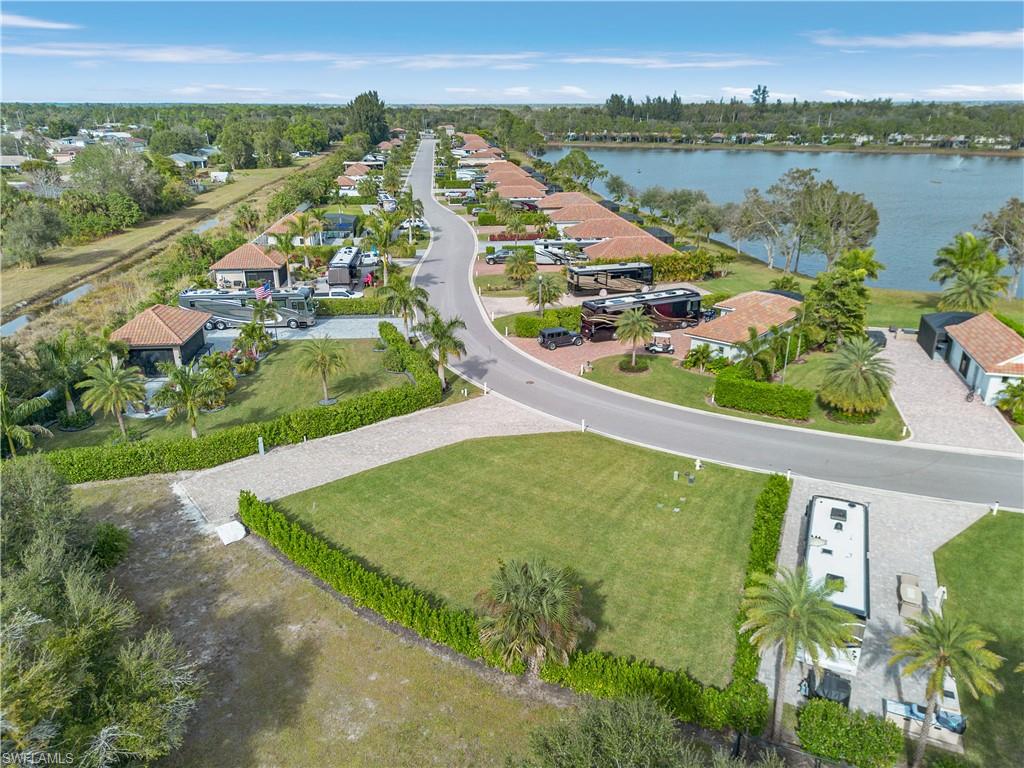 13424 Golden Palms Cir Property Photo 3
