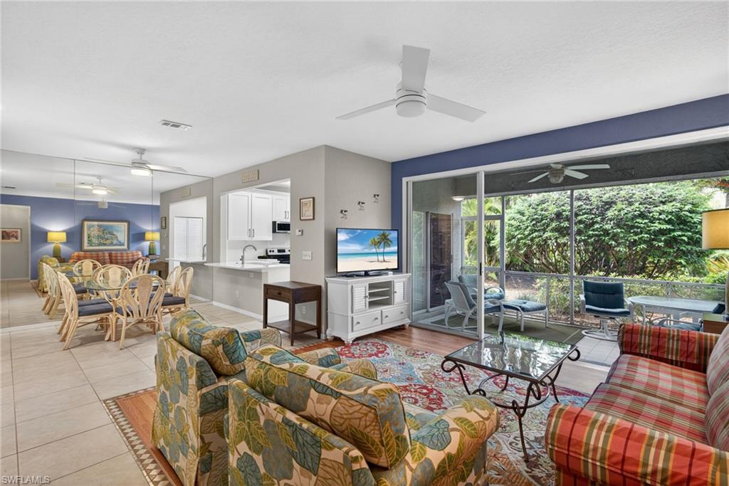 290 Emerald Bay Cir L7 Property Photo 4