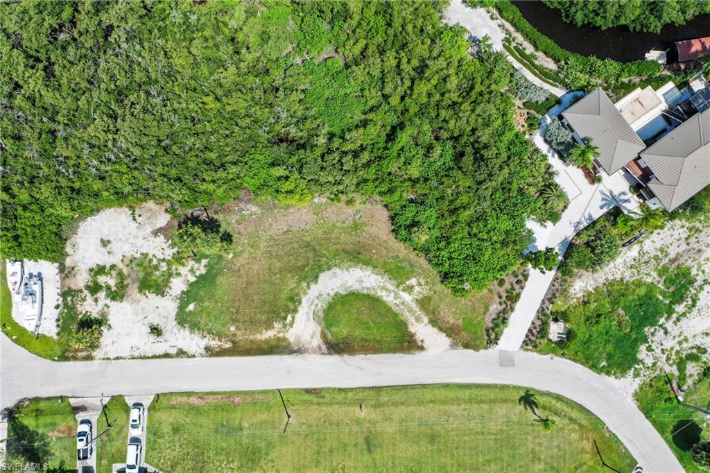 24515 Sailfish St Property Photo 3