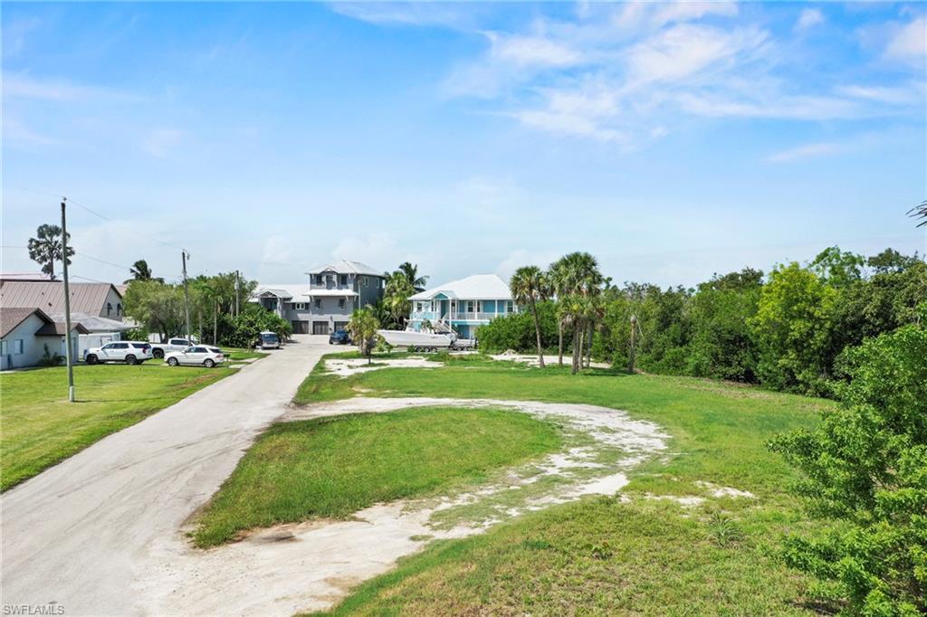 24515 Sailfish St Property Photo 8