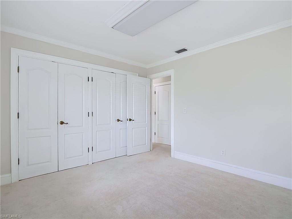 225 3rd St Property Photo 25