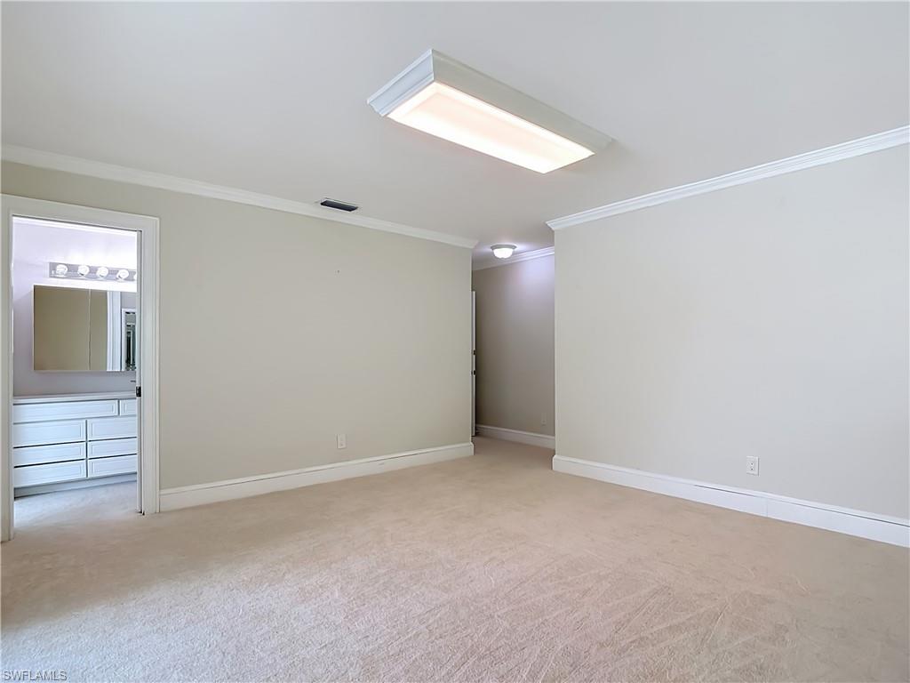 225 3rd St Property Photo 33