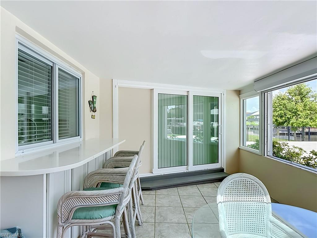 225 3rd St Property Photo 35