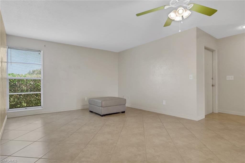 4133 Lakewood Blvd E27 Property Photo 13