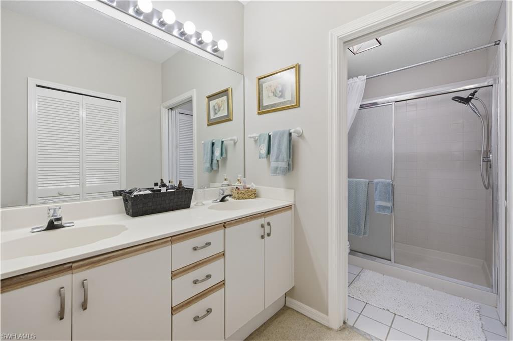 7054 Barrington Cir 102 Property Photo 18