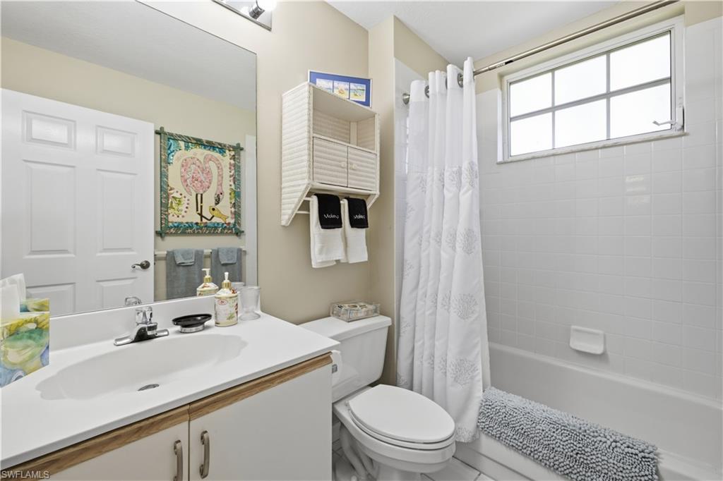 7054 Barrington Cir 102 Property Photo 22
