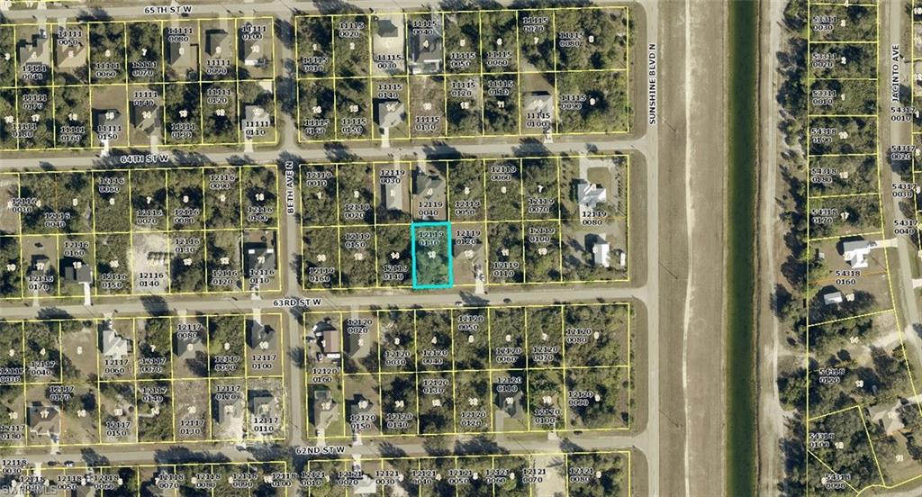 2508 63rd St W Property Photo 2