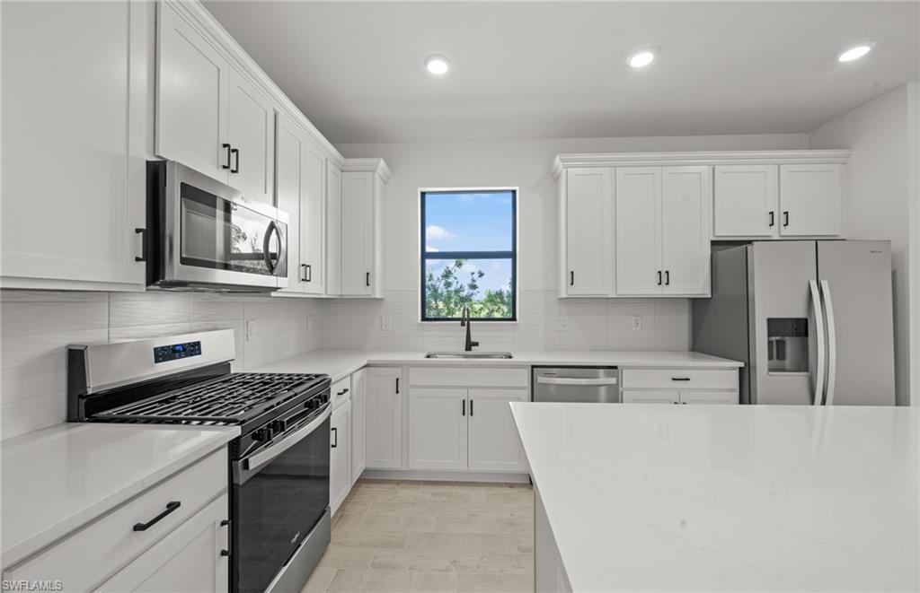 2094 Seville Ln Property Photo 22