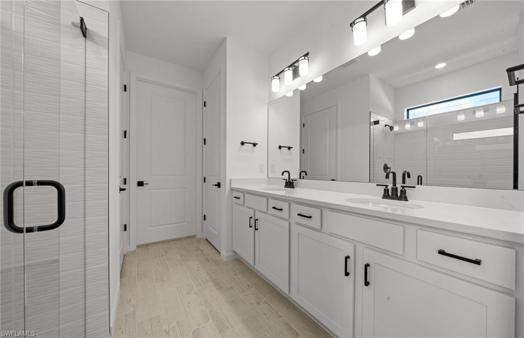2094 Seville Ln Property Photo 28