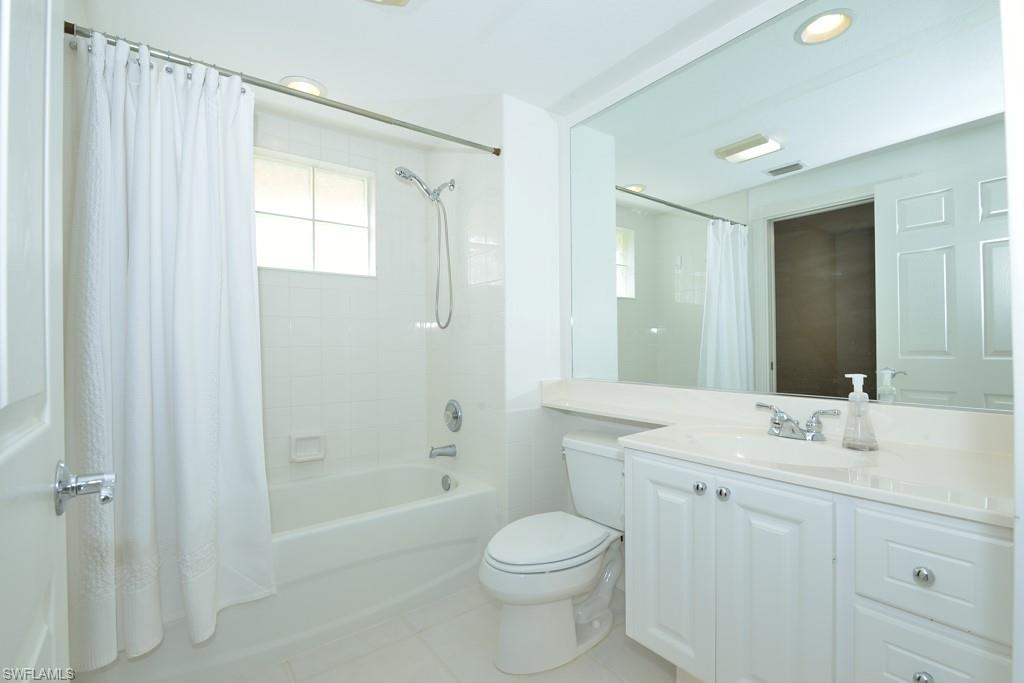 28725 Alessandria Cir Property Photo 7