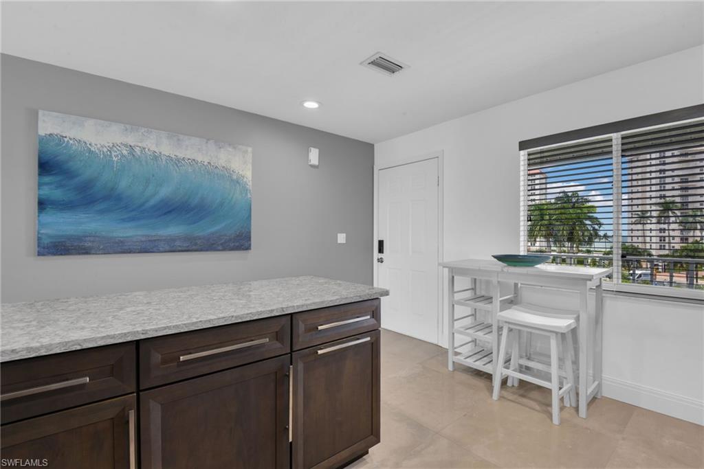 10684 Gulf Shore Dr B-302 Property Photo 6